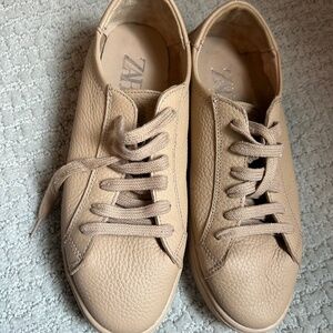 Zara Beige/Tan Leather Sneakers